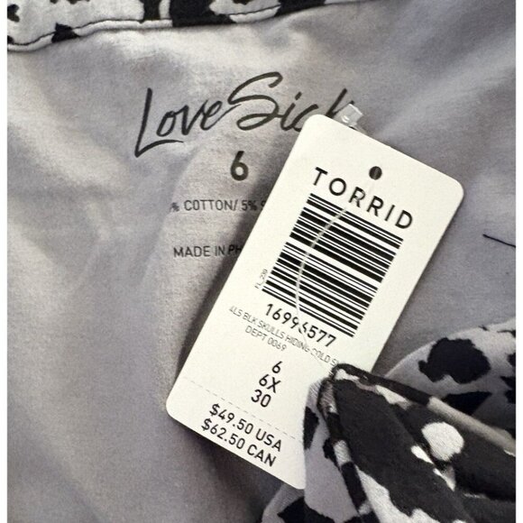 Lovesick +6 Black Camouflage/Hidden Skull Print Keyhole Neck Long Sleeve T-Shirt - Picture 6 of 6